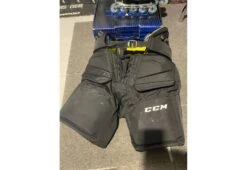 CULOTTE GARDIEN CCM PREMIUM JUNIOR M OCCASION -Hockey Rabais Magasin culotte gardien ccm 15 junior occasion 1 1